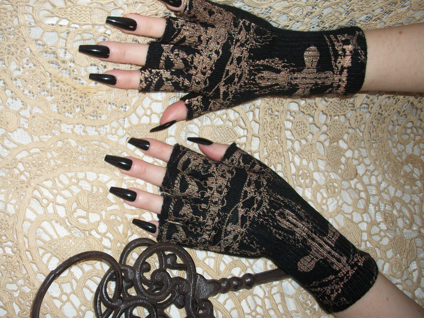 worshiped gloves - black + copper