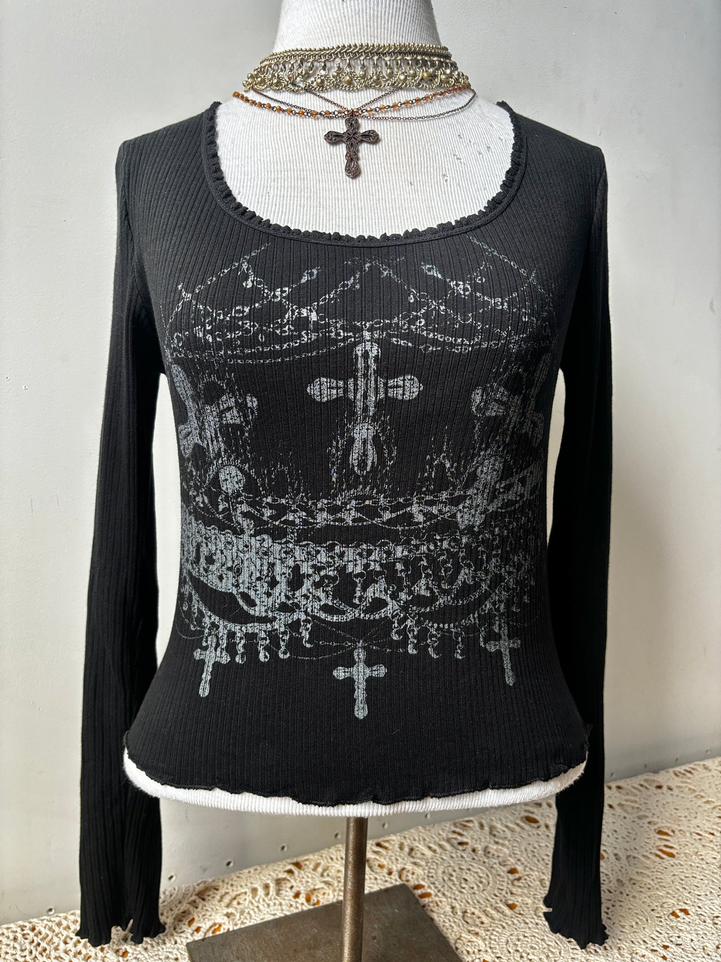 worshipped long sleeve black+gunmetal