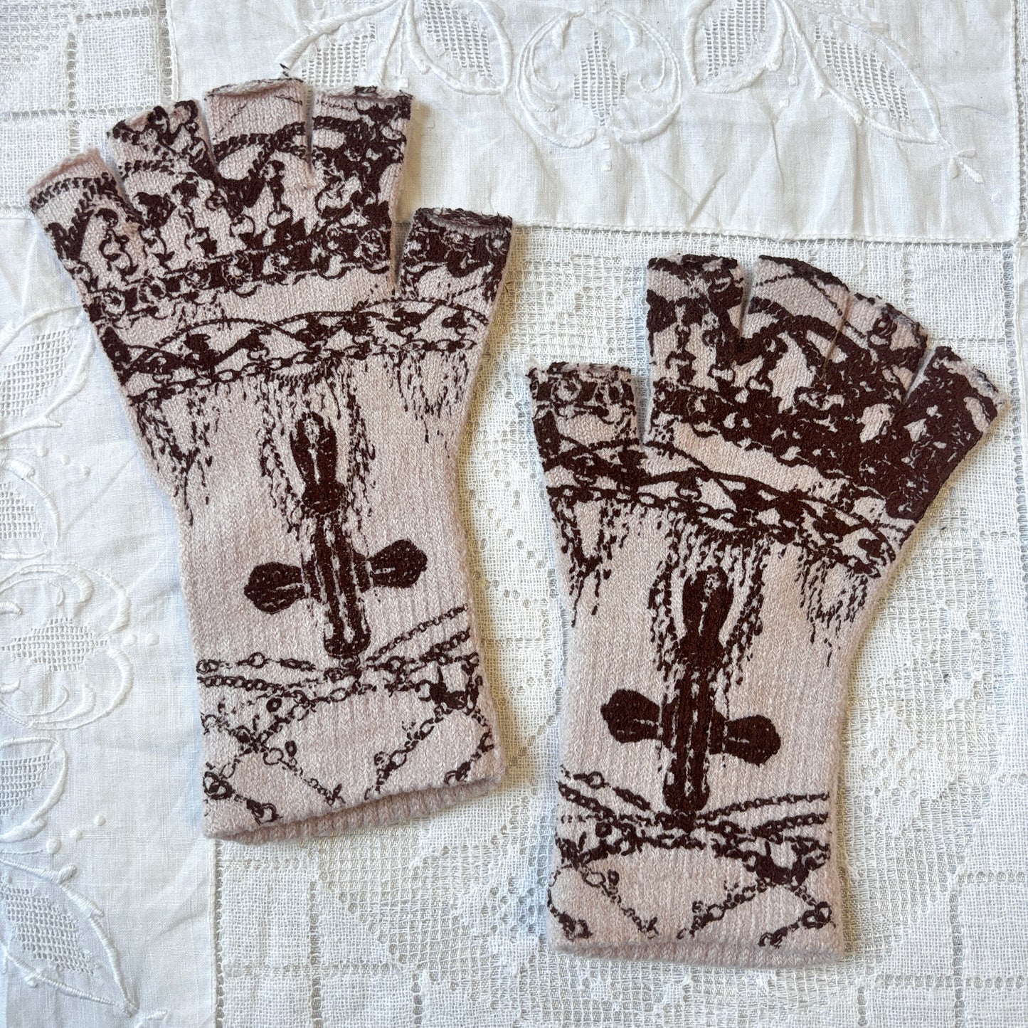 worshiped gloves - pink + brown