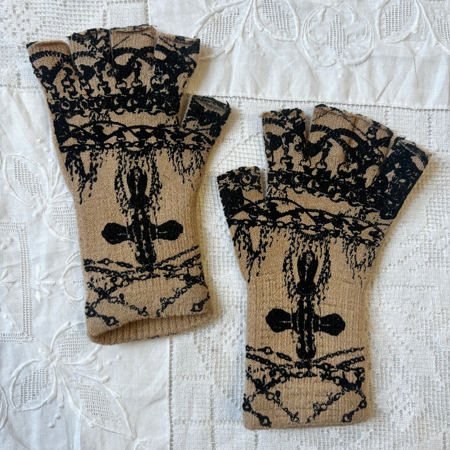 worshiped gloves - tan